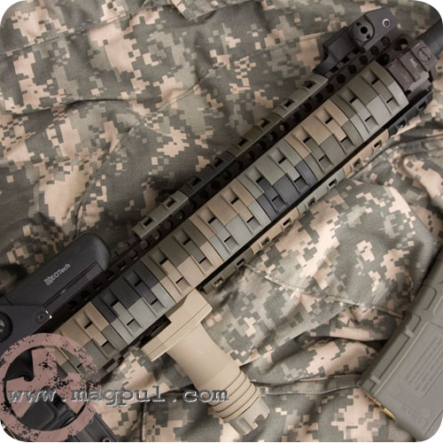 MagPul MAG410 XTM Rail Panel (Set of 8, Dark Earth)
